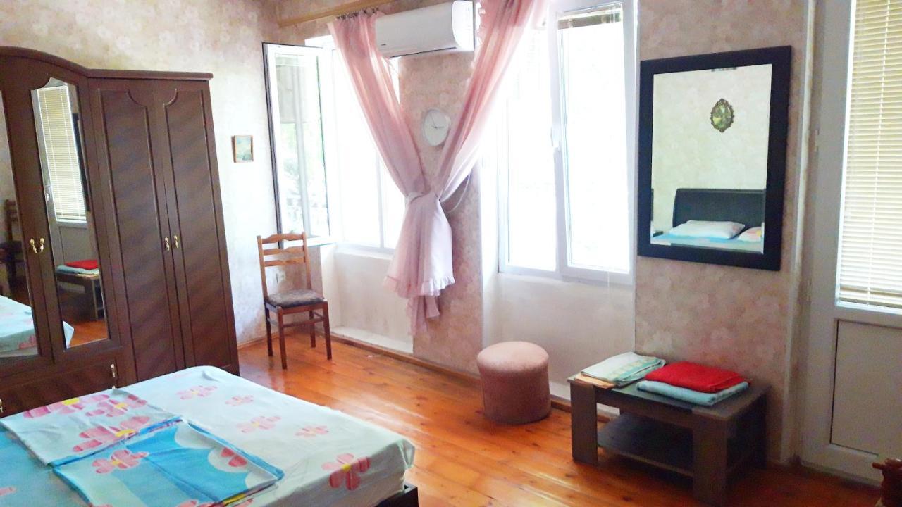 Pospolita Guest House Kʼutʼaisi Exterior foto