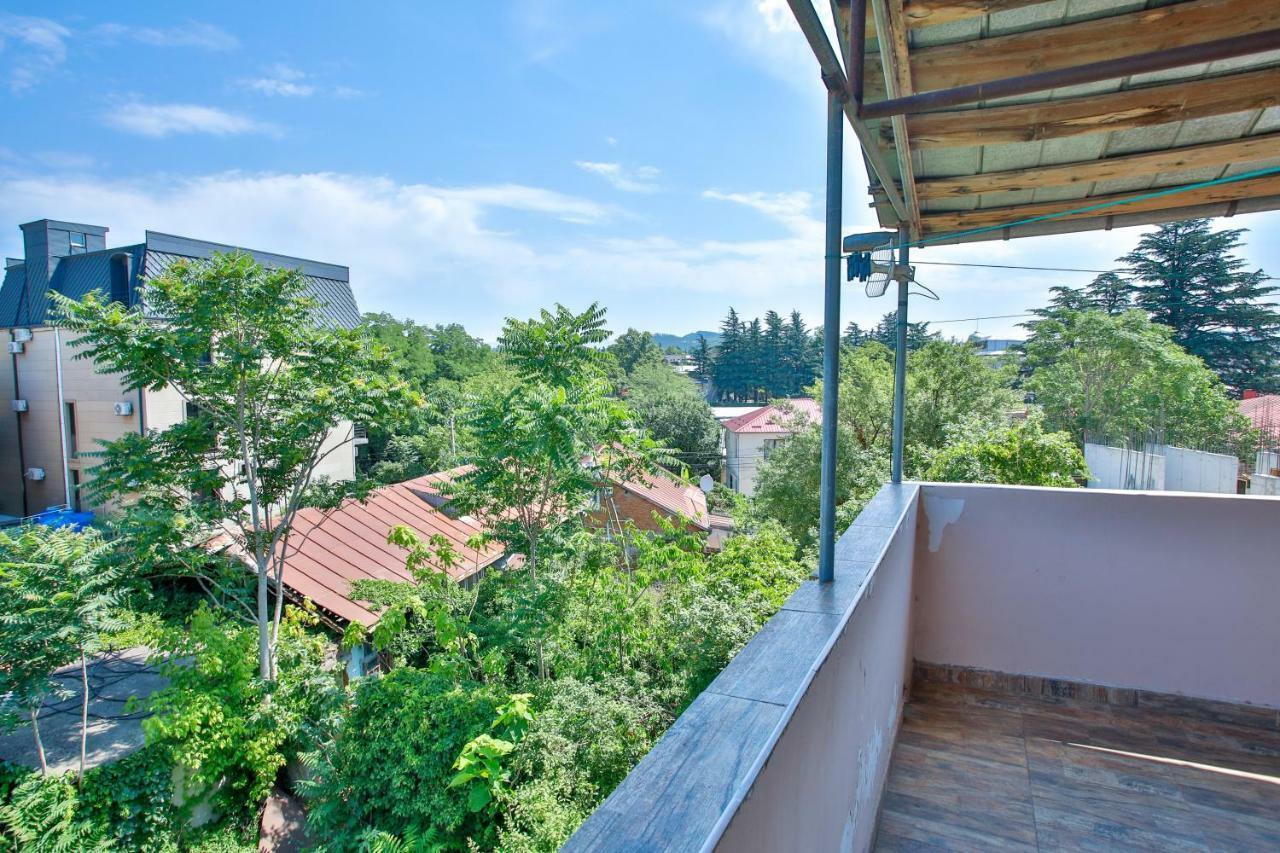 Pospolita Guest House Kʼutʼaisi Exterior foto